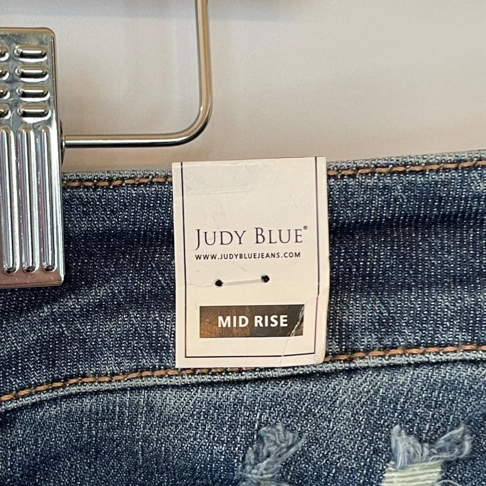 NWT Judy Blue Los Angeles Womens 22W Mid Rise Distressed Skinny Jeans JB88177 - Picture 14 of 16
